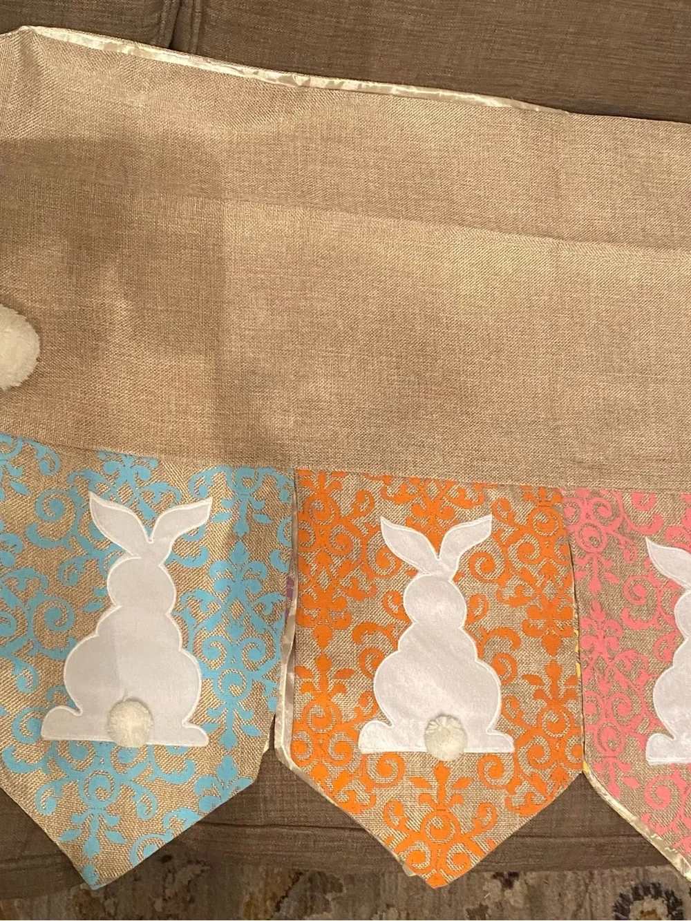 Pier 1 Imports Rare Vintage Bunny Silhouette Mantle Scarf